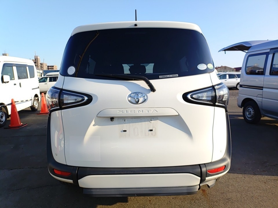 TOYOTA SIENTA