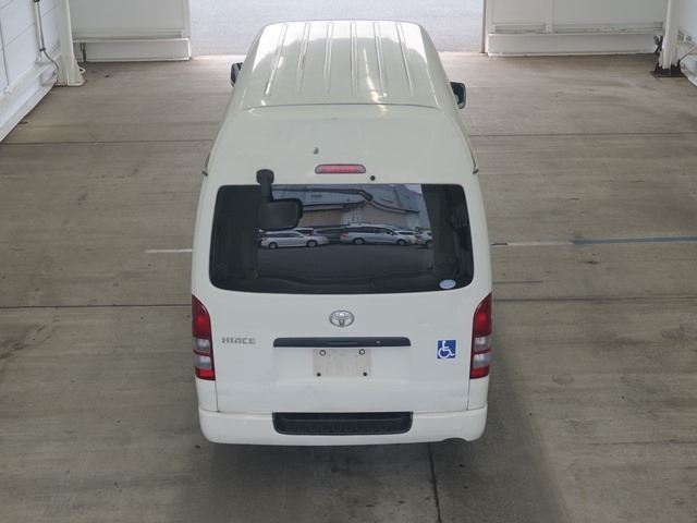 TOYOTA REGIUS ACE