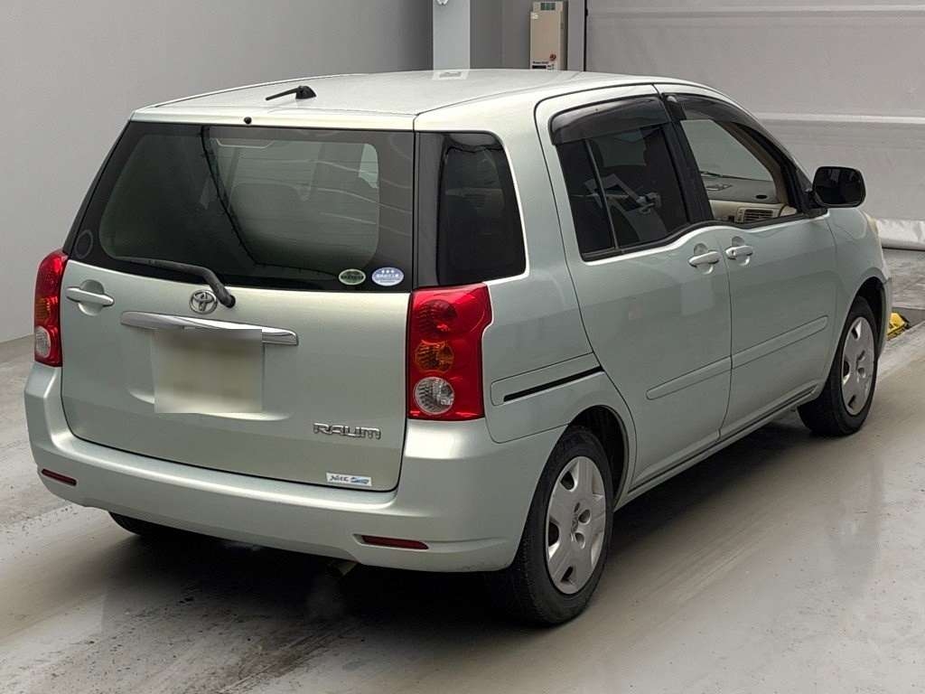 TOYOTA RAUM
