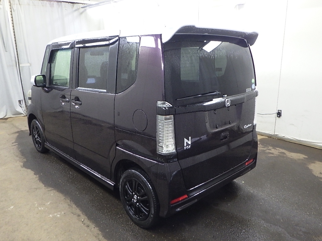 HONDA N-BOX