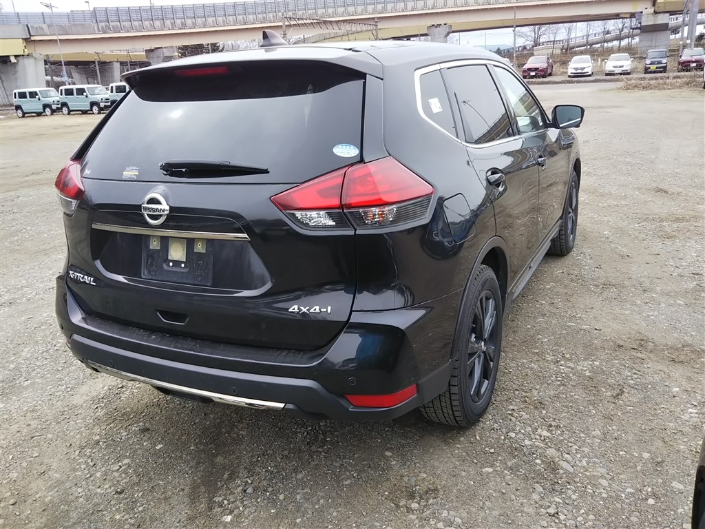 NISSAN X-TRAIL