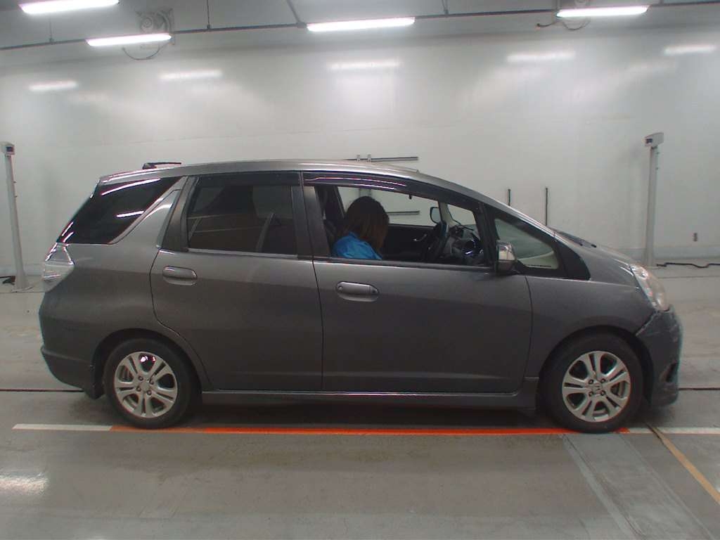 HONDA FIT SHUTTLE