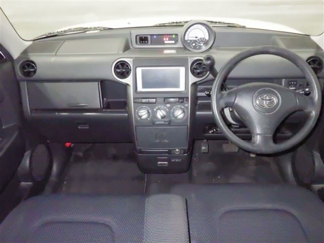 TOYOTA BB