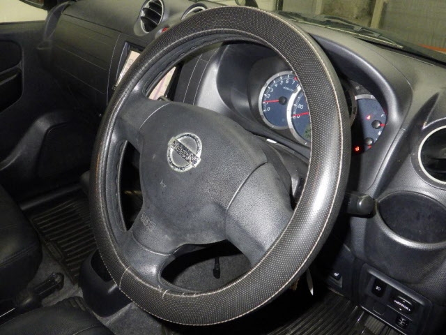 NISSAN KIX