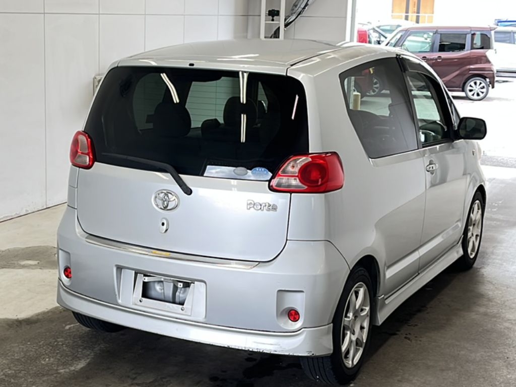 TOYOTA PORTE