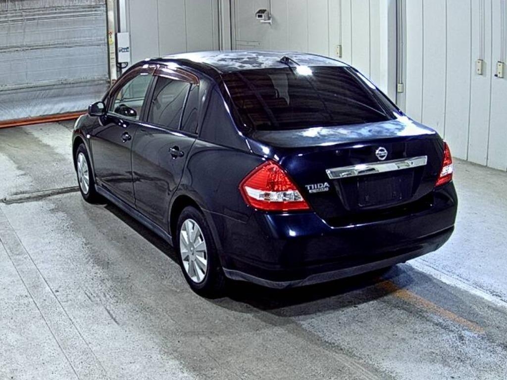 NISSAN TIIDA LATIO