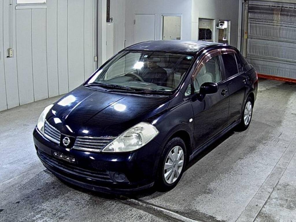 NISSAN TIIDA LATIO