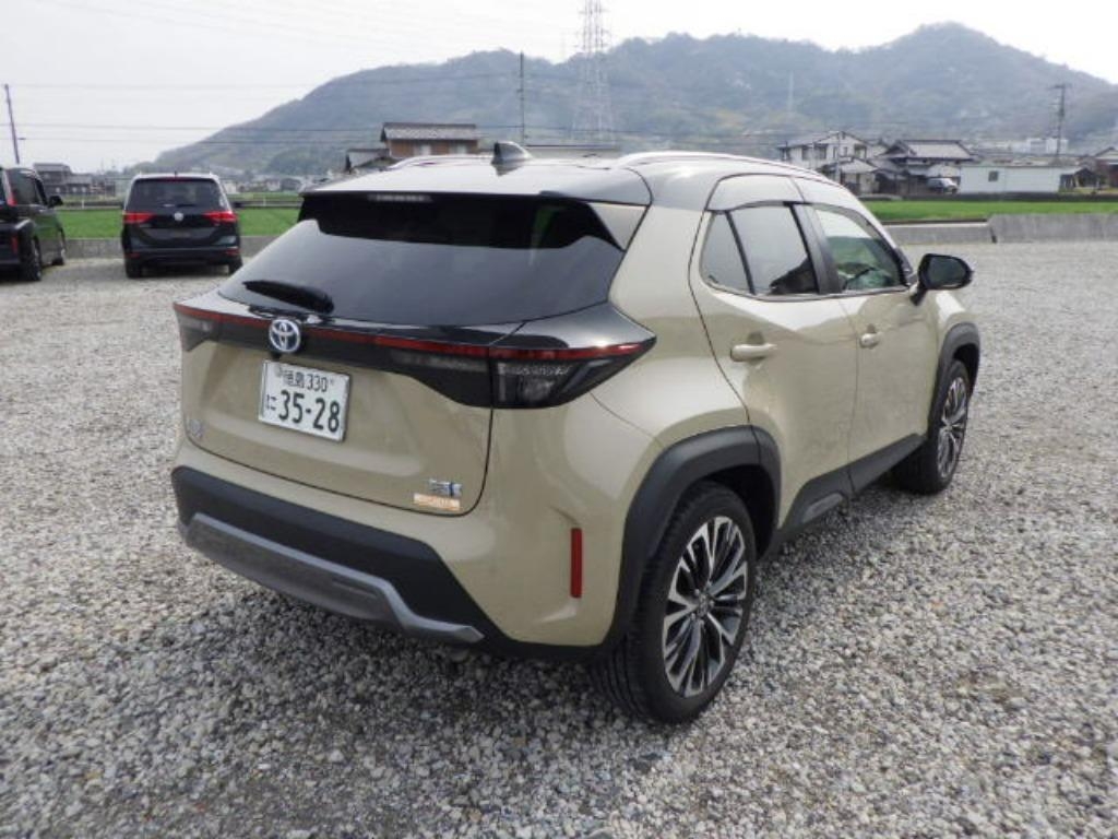TOYOTA YARIS CROSS
