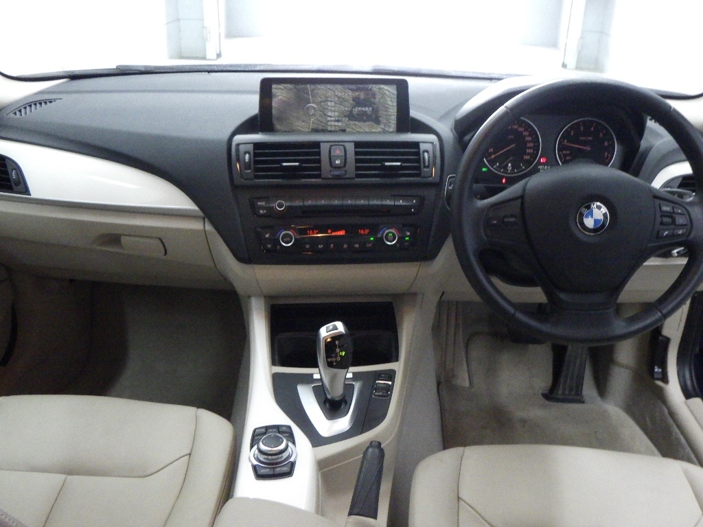 BMW 1-SERIES