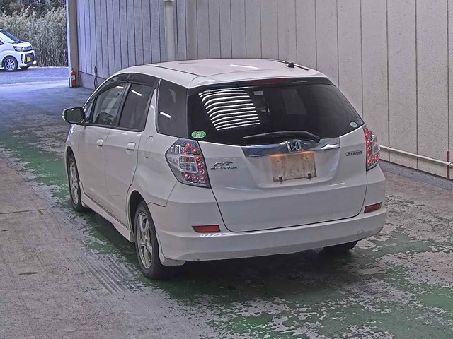 HONDA FIT SHUTTLE