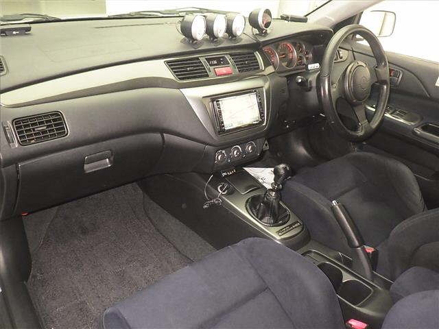 MITSUBISHI LANCER EVOLUTION