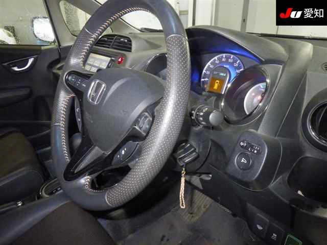 HONDA FIT SHUTTLE