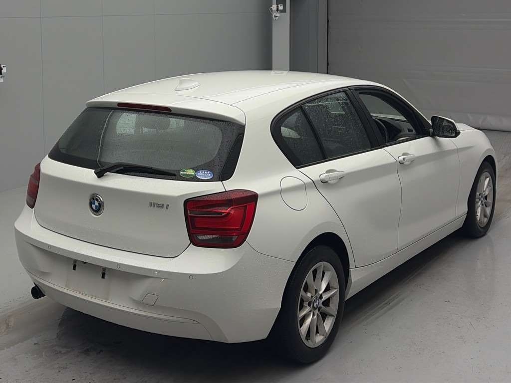 BMW 1-SERIES