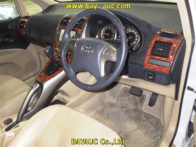 TOYOTA BLADE