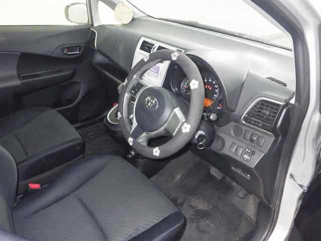 TOYOTA RACTIS