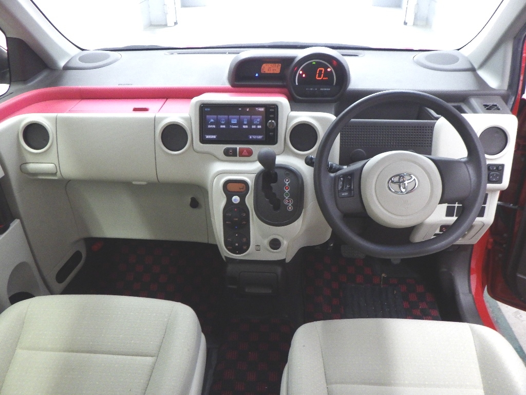 TOYOTA PORTE