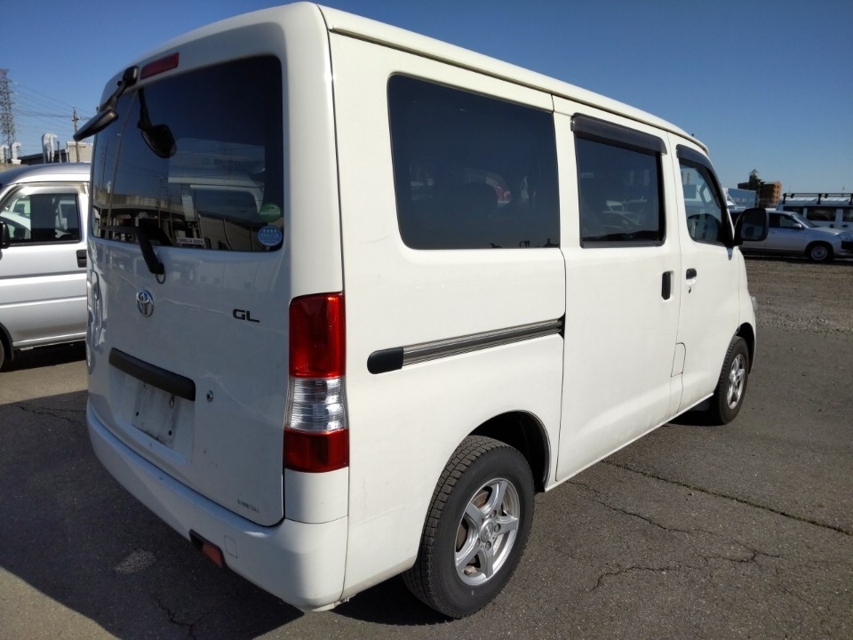 TOYOTA TOWN ACE