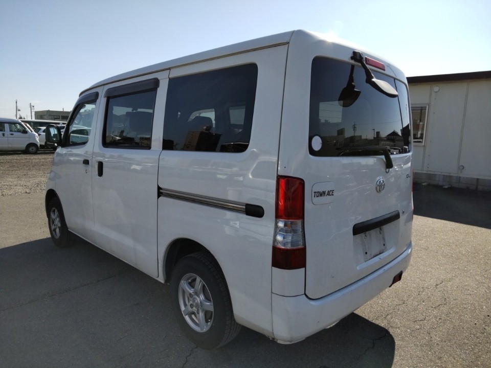 TOYOTA TOWN ACE