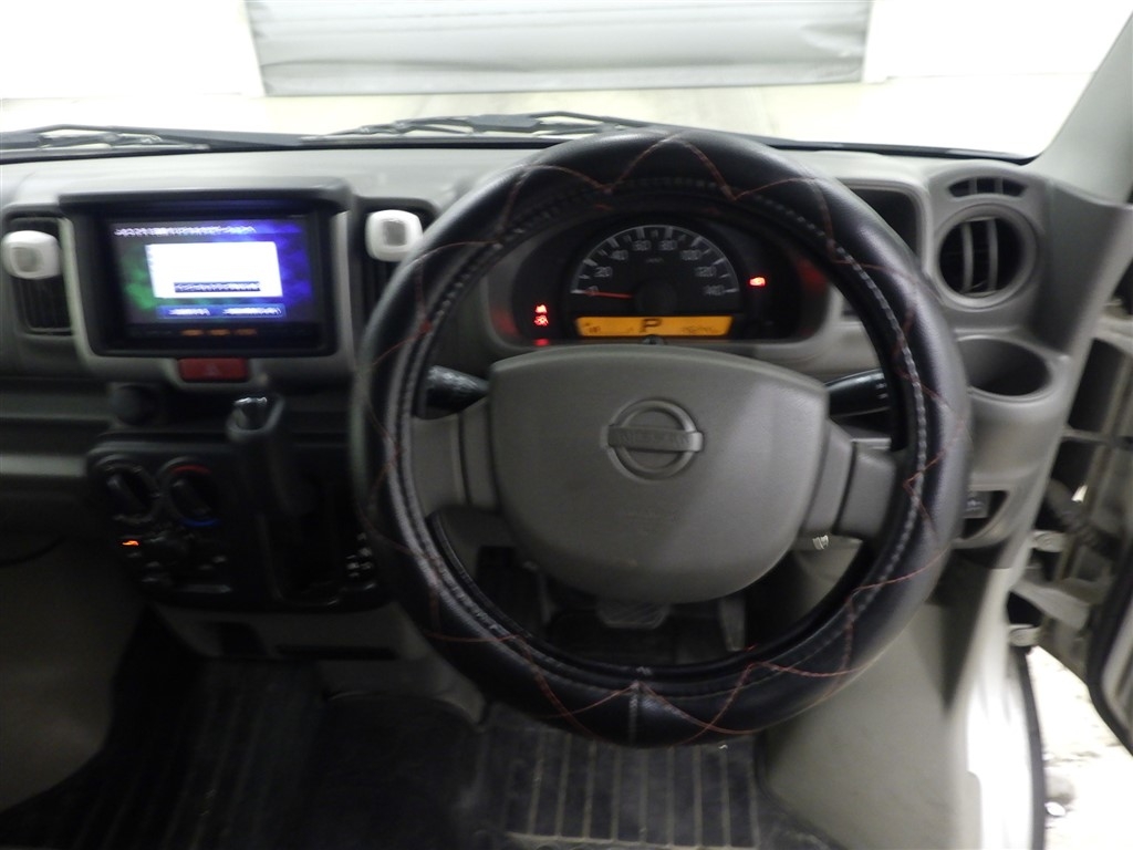 NISSAN NV100 CLIPPER