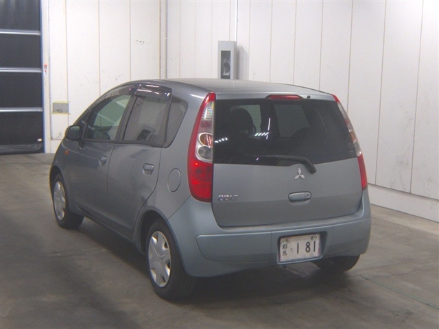 MITSUBISHI COLT