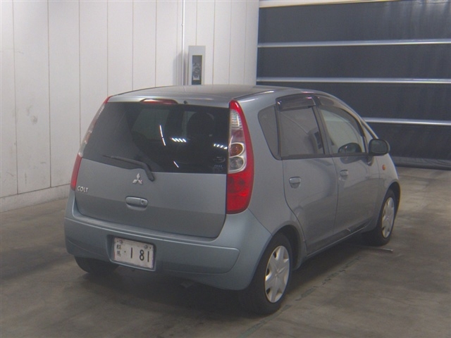 MITSUBISHI COLT