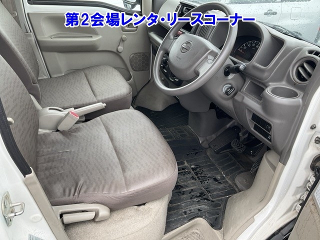 NISSAN NV100 CLIPPER