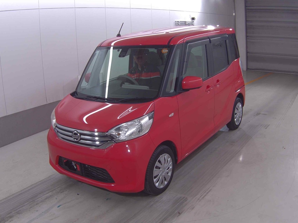 NISSAN DAYZ ROOX