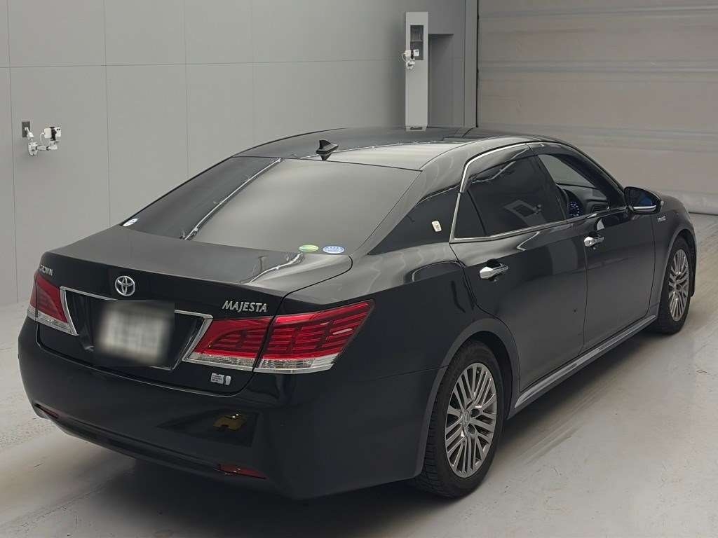 TOYOTA CROWN MAJESTA