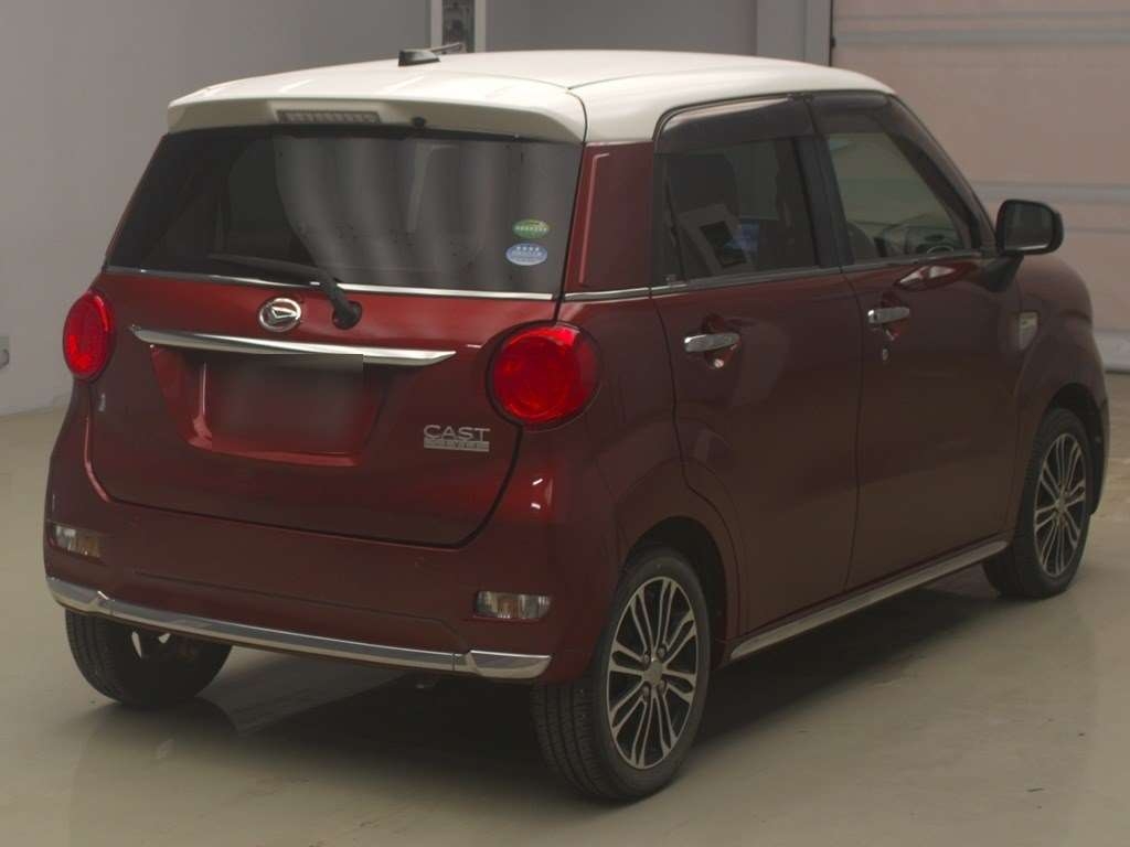 DAIHATSU CAST