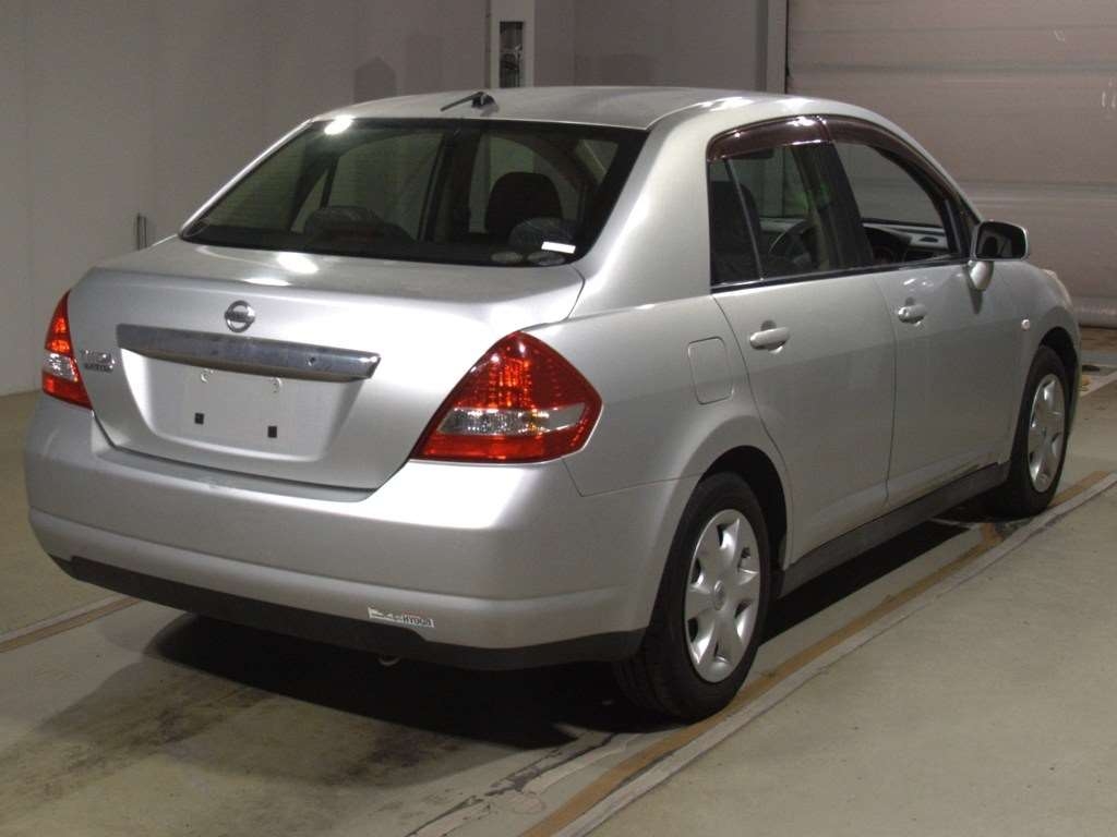 NISSAN TIIDA LATIO