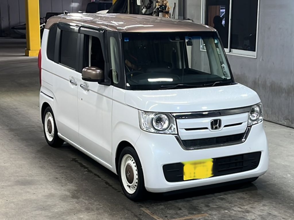 HONDA N-BOX
