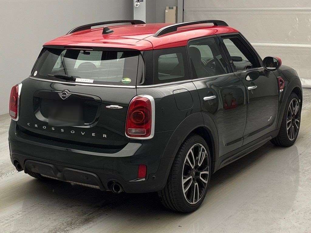 MINI CROSSOVER