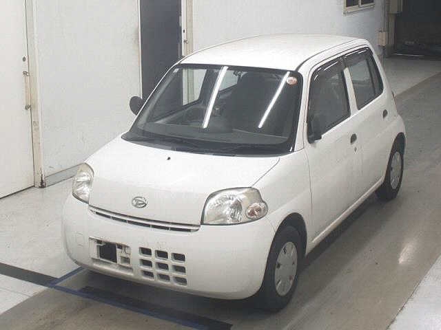 DAIHATSU ESSE