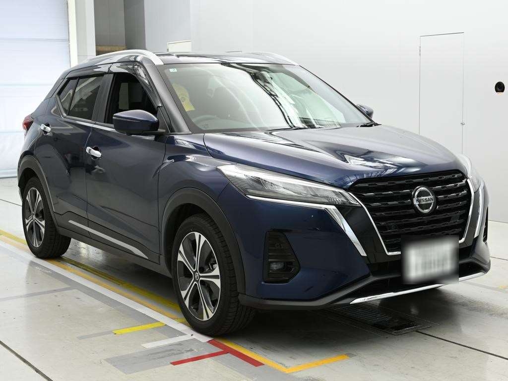 NISSAN KICKS
