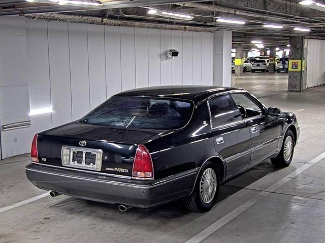 TOYOTA CROWN MAJESTA