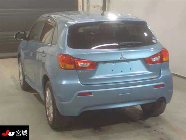 MITSUBISHI RVR