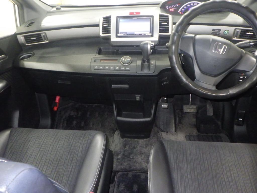 HONDA FREED SPIKE