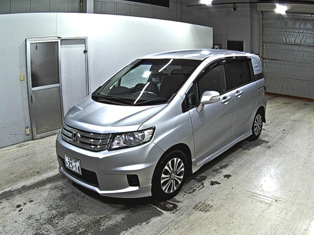 HONDA FREED SPIKE