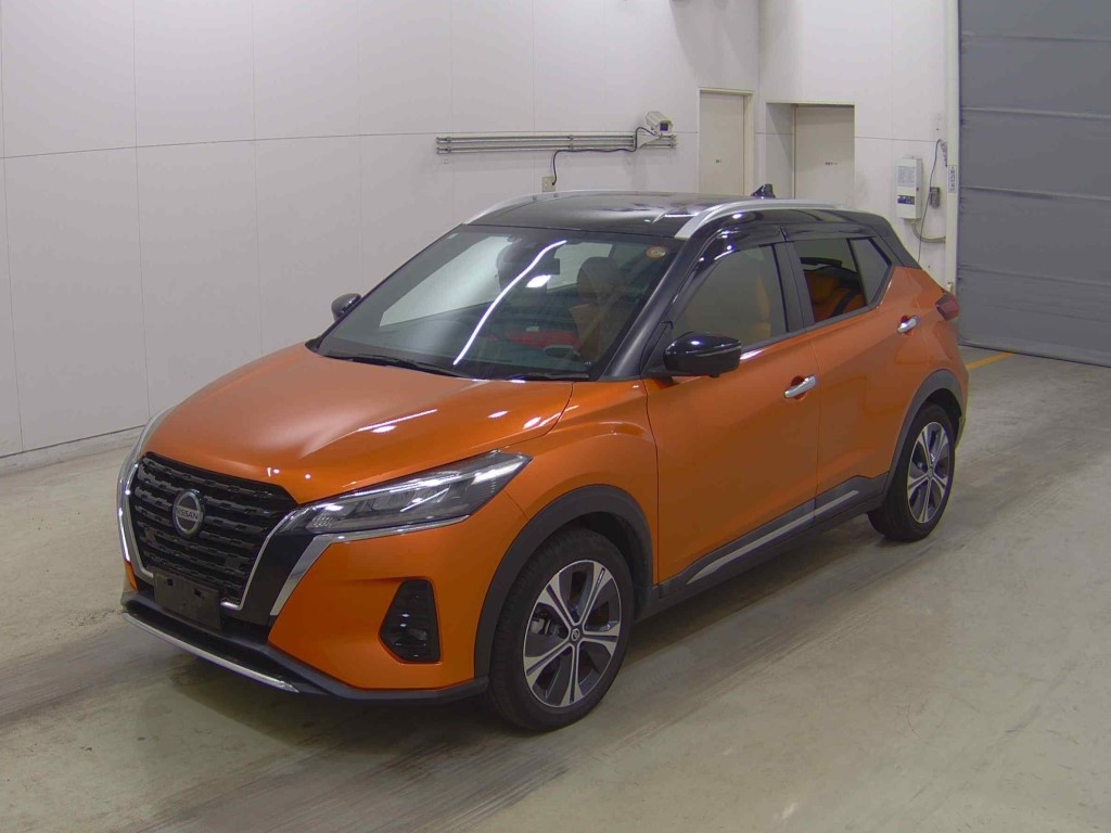 NISSAN KICKS
