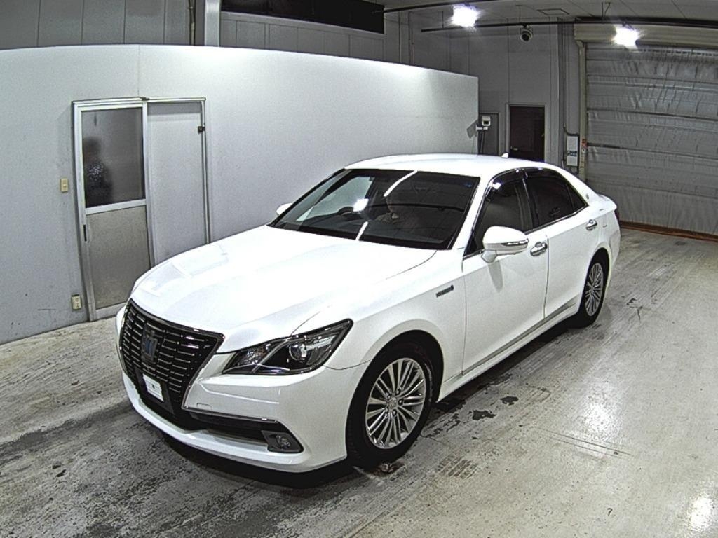 TOYOTA CROWN