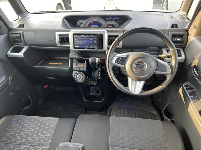 DAIHATSU WAKE