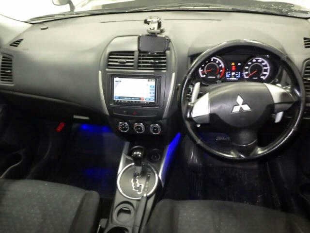 MITSUBISHI RVR