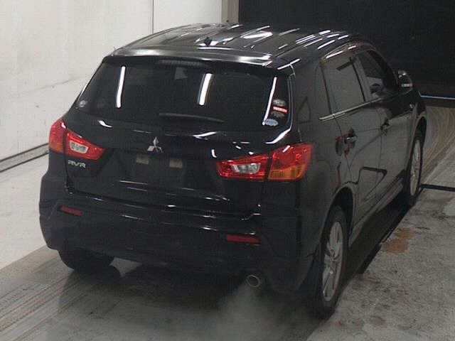 MITSUBISHI RVR