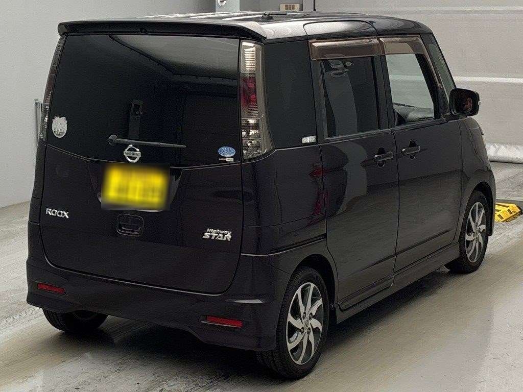 NISSAN ROOX