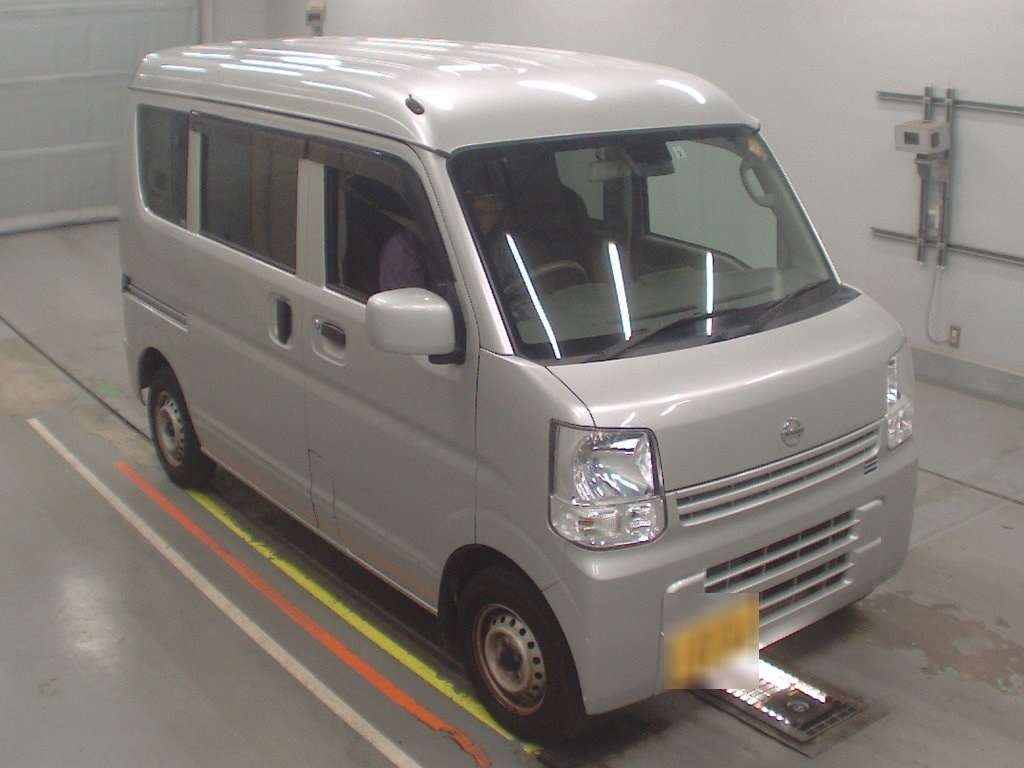 NISSAN NV100 CLIPPER