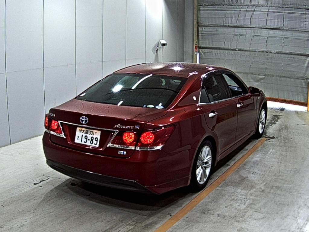 TOYOTA CROWN