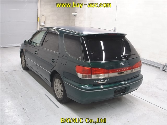TOYOTA VISTA ARDEO