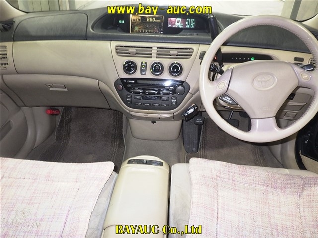 TOYOTA VISTA ARDEO