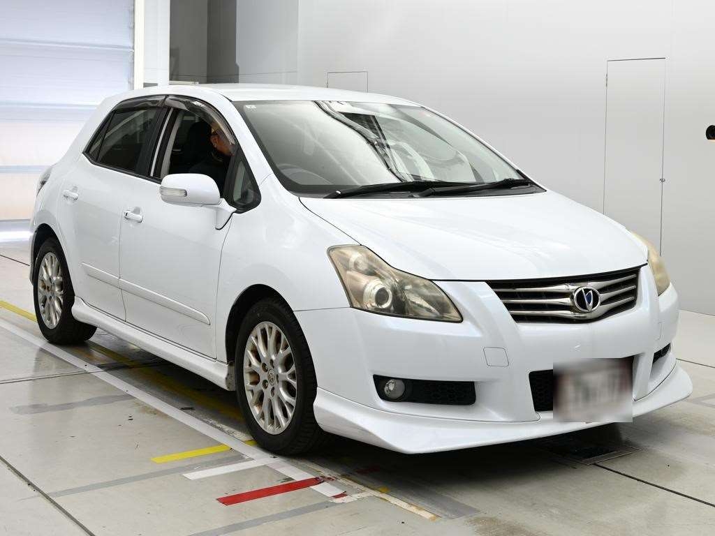 TOYOTA BLADE