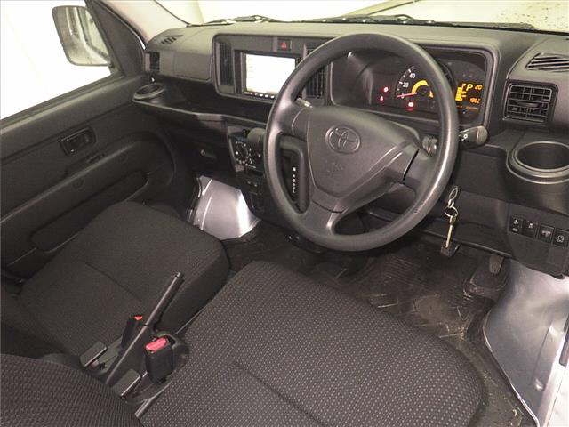 TOYOTA PIXIS VAN